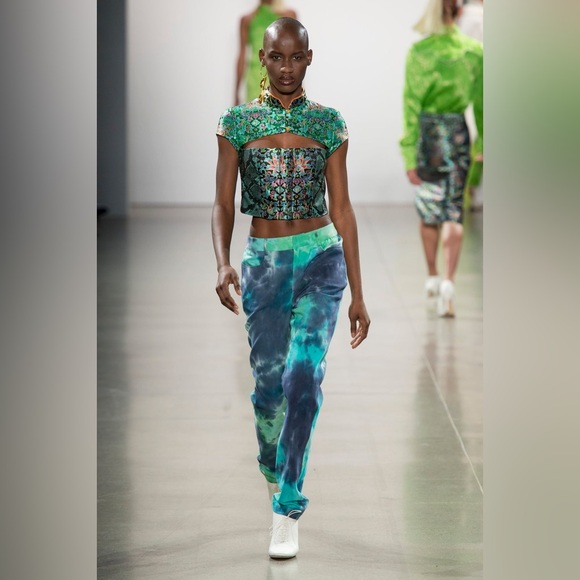 Kim Shui Brocade Top - Picture 2 of 7